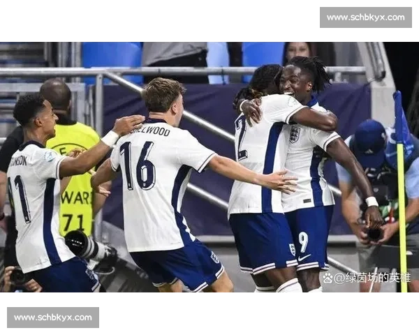 埃利奥特 5 球助英格兰 U21 加时 3-2 绝杀德国卫冕欧青赛 埃利奥特 5 球助英格兰 U21 加时 3-2 绝杀德国卫冕欧青赛