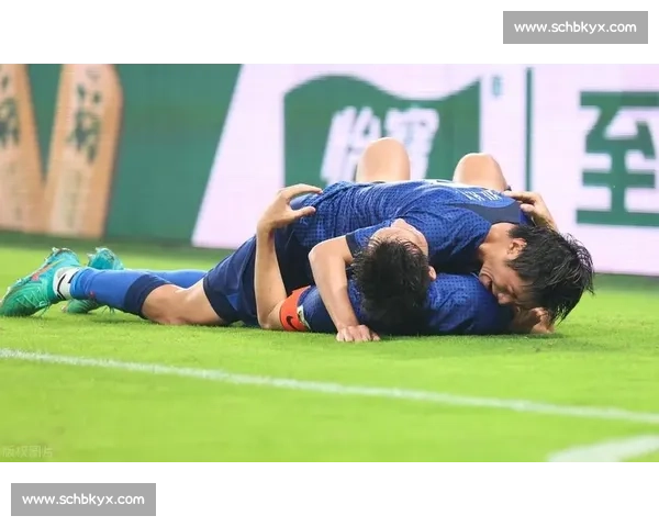 申花迎战珀斯关键对决全力出击冲击洲际赛场荣耀新篇章启程之夜